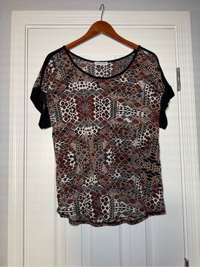 Carol Rose Women’s Top Aztec Geometric Pattern Short Sleeve Size Large
